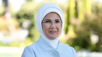 Emine Erdoğan kahramanlarımızın Polis Haftası'nı kutladı