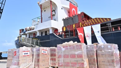 730 tonluk insani yardım gemisi Beyrut’a ulaştı