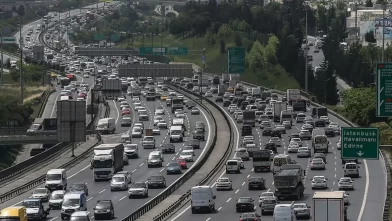 İstanbul'da akşam saatlerinde trafik yoğunluğu arttı