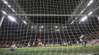 Futbol şöleni başlıyor: Hem kupa hem Avrupa devleri sahada