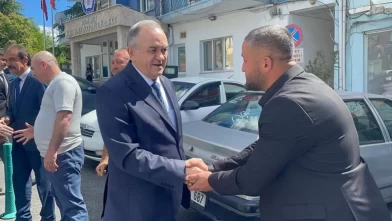 MHP Grup Başkanvekili Akçay, Demirci'de temaslarda bulundu