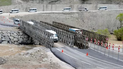 Hakkari-Van kara yolunda ikinci panel köprü trafiğe açıldı