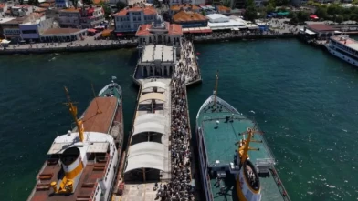 Büyükada’da hafta sonu yoğunluğu