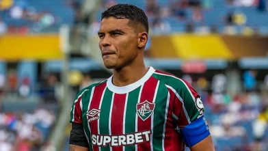 41 yaşındaki Thiago Silva'dan futbola devam kararı