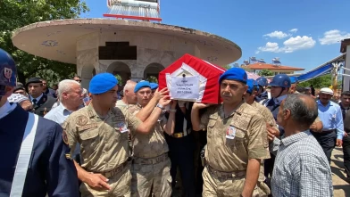 Uzman Çavuş Yalçın Çolak son yolculuğuna uğurlandı