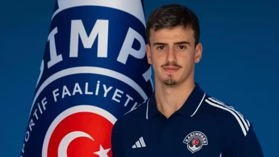 Kasımpaşa'da Sercan Deniz imzayı attı