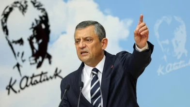 Özgür Özel baskılara dayanamadı, 'yol haritası ve yeni parti için' Ekrem İmamoğlu'na gidiyor!