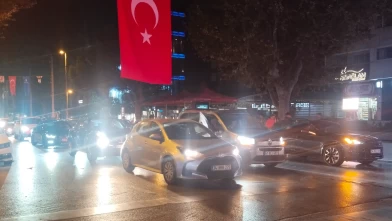 Kadıköy tarihi zaferi kutluyor
