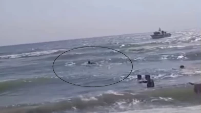 Dalgalara kapılan 2 kişi kurtarılırken 14 yaşındaki çocuktan acı haber geldi!