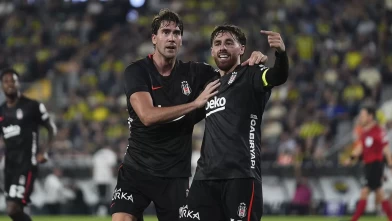 Dusan Vlahovic'ten Orkun Kökçü övgüsü