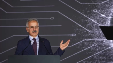 Türkiye dijital altyapıda vites yükseltti: İzmir’e dev yatırım