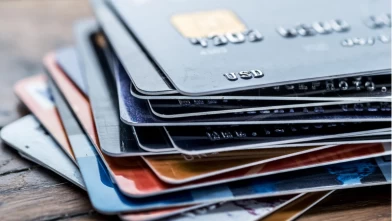 Banka Kartı mı Kredi Kartı mı? Aralarındaki Fark Nedir?
