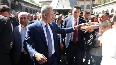 Dışişleri Bakanı Fidan Diyarbakır'da! Esnafı ziyaret edip vatandaşlarla sohbet etti