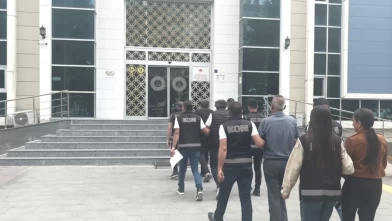 9 adrese eş zamanlı baskında 5 şüpheli tutuklandı!