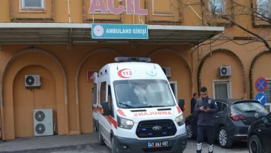 Mardin'de akraba ailelerin kavgası hastanede bitti!