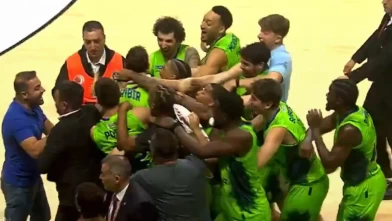 Yiğitcan Saybir kendi sahasından attı, Tofaş son saniyede kazandı