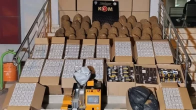 Afyonkarahisar’da kaçak tütün operasyonu: 274 bin makaron ele geçirildi