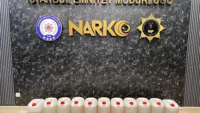 İstanbul’da Sıvı sentetik uyuşturucu sevkiyatında iki şüpheli yakalandı