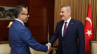 Bakan Fidan Bakü’de TÜRKPA Genel Sekreteri Hasan ile görüştü
