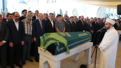 Cumhurbaşkanı Erdoğan, Milletvekili Önen'in kızının cenaze törenine katıldı