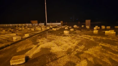 Bursa'da dev dalgalar sahili vurdu