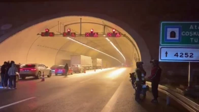 Kuzey Marmara Otoyolu'nda tünelde tır yangını
