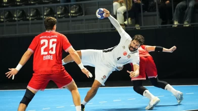Beşiktaş'tan hentbolda farklı galibiyet!