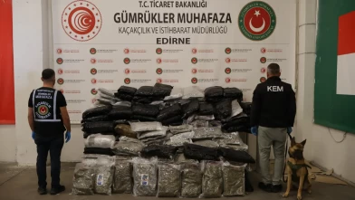 Sınır kapılarında 5 operasyon! Rekor miktarda uyuşturucu ele geçirildi