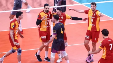 Bakan Bak'tan Galatasaray'a tebrik