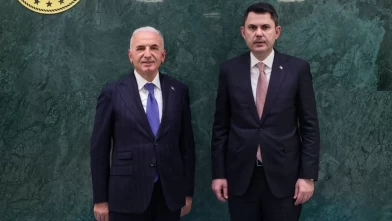 Bakan Kurum, Ümraniye Belediye Başkanı Yıldırım'ı kabul etti