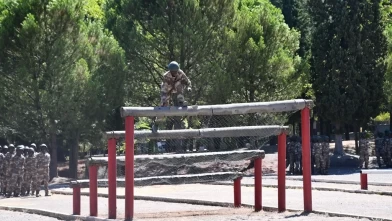 Türk askerinden Somalili personele komando eğitimi