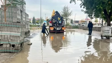 Malatya'da sağanak hayatı olumsuz etkiledi