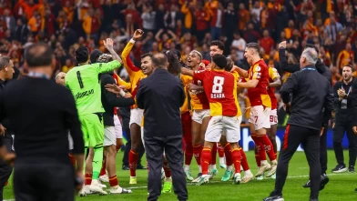 Galatasaray, Fenerbahçe karşısında seriyi sürdürdü