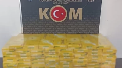 Efeler’de kaçak ürünlere polis baskını