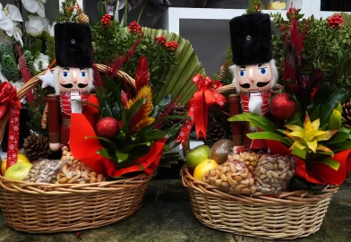 Yılbaşı sepetleri cep yakıyor: Fiyatlar 12 bin TL’ye dayandı!