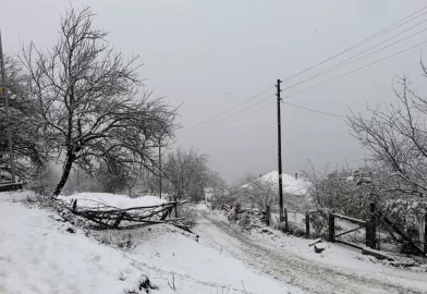 Samsun'un Kızlan Yaylası'nda kar etkili oldu