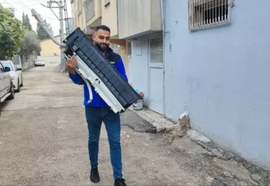 Komadan çıktı, yeniden işinin başına geçti