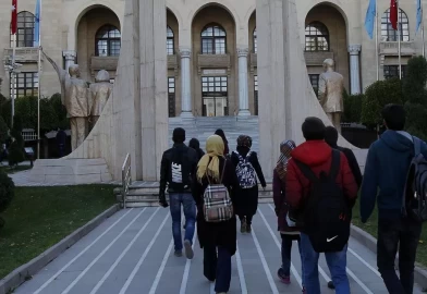 Üniversite 3 yıla mı inecek?