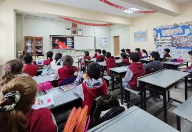 YARIN OKULLAR SAAT KAÇTA AÇILACAK 2026? 14 Eylül ilk ders saati ne zaman?