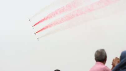 Türk Yıldızları ve Solo Türk'ten nefes kesen gösteri