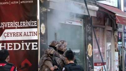 Özel harekattan kuyumcuya sis bombalı operasyon