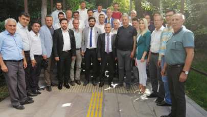 Ferhan Yıldırım, teşkilat ve belediye başkanları ile bir araya geldi