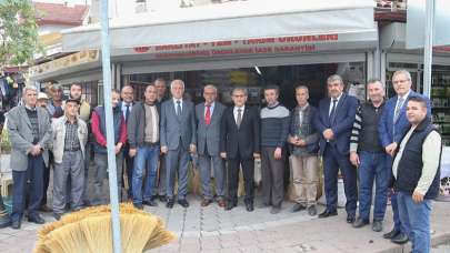 Başkan Işık Kapanaltı esnafı ile buluştu