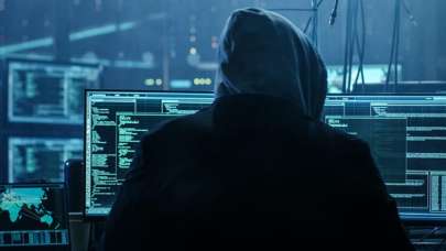 Telefonunuzda bu uygulama varsa takip ediliyorsunuz