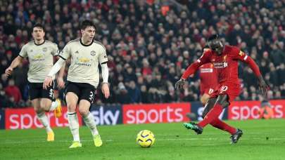 Liverpool, Premier Lig'de farkı açıyor
