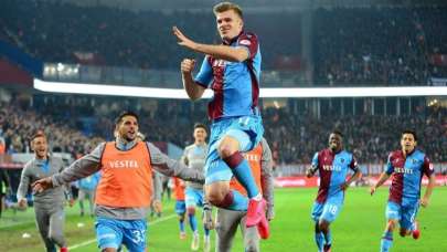 Trabzonspor, Fenerbahçe’yi 2-1 yendi