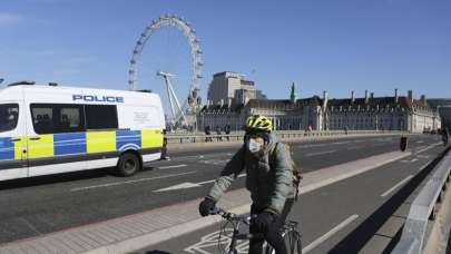 İngiltere'de sokağa çıkmaya sınırlama