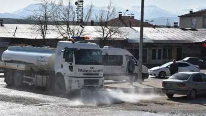 Bir ilçe daha karantinaya alındı