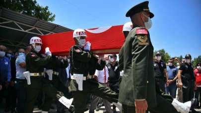Şehit Uzman Onbaşı Ertuğrul Köse toprağa verildi