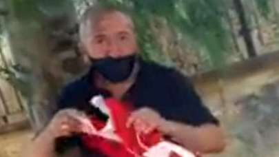 'Çöpe bayrak atıldı' demişti! Oyunu bozuldu